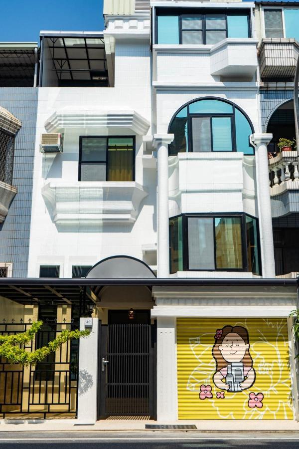 Flower House Tainan Luaran gambar